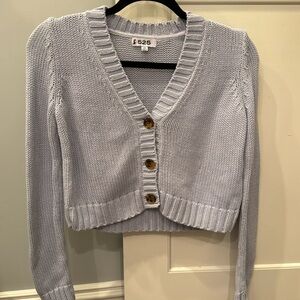 525 crop sweater. Women’s size XS.